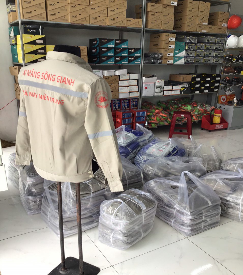 in áo công nhân tại đà nẵng