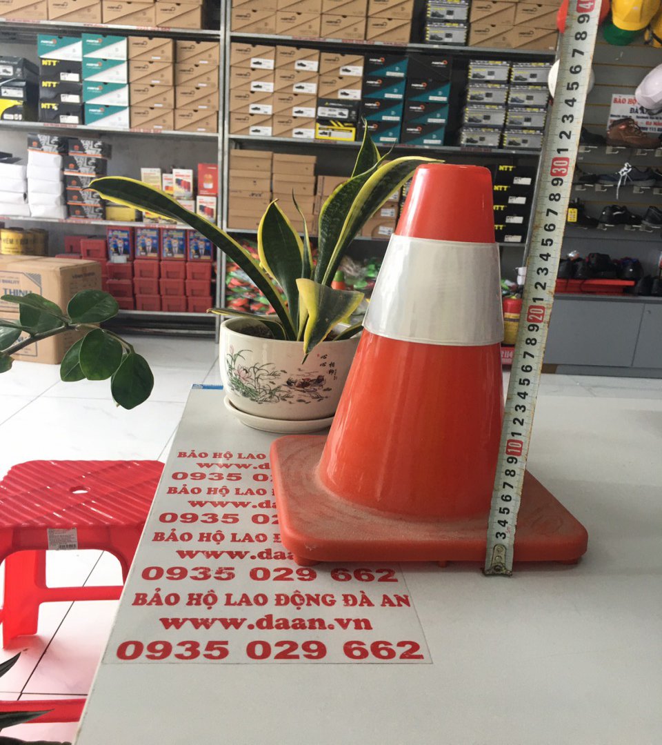 CỌC TIÊU GIAO THÔNG Ở ĐÀ NẴNG