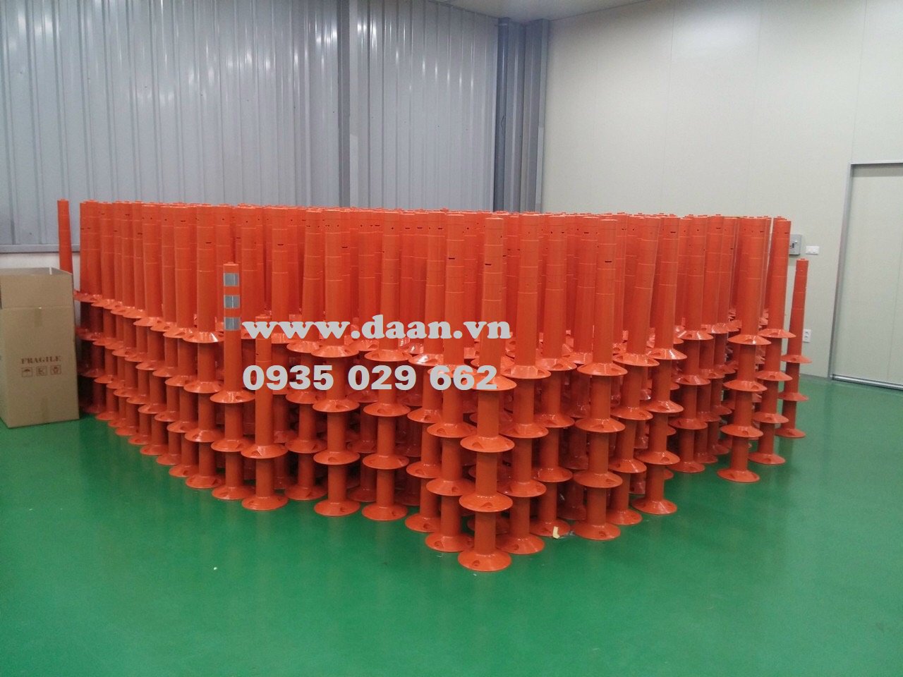 cọc tiêu giao thông phân làn hàn quốc